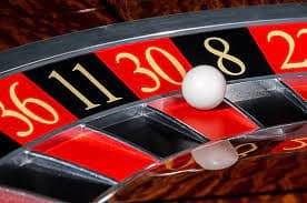 Lucky Neko slot game interface displaying five reels and paytable on brobet77 login